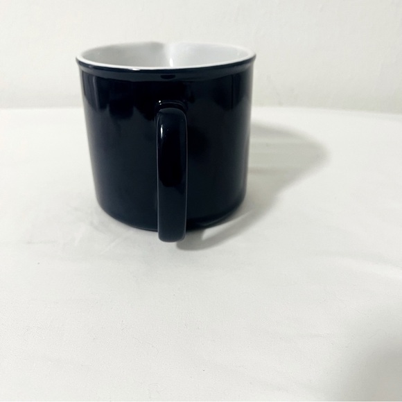 Chantal Cobalt Blue Measuring Cup 4 Cup/900 ML
4 1/2” Tall EUC Bakeware - Picture 2 of 5